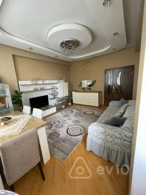 Satılır 3 otaqlı yeni tikili 110 m²