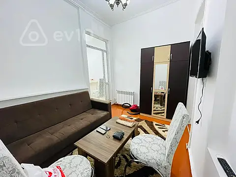 Kirayə verilir 2 otaqlı köhnə tikili 50 m² — Bakı, Nəsimi 2 otaq 50.00 m²