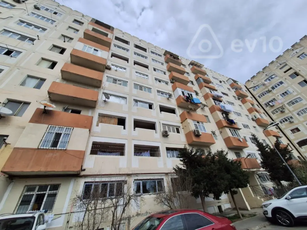 Satılır 5 otaqlı köhnə tikili 120 m²