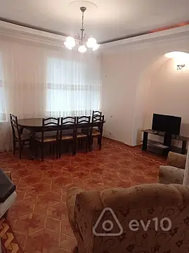 Kirayə verilir 3 otaqlı köhnə tikili 80 m² — Bakı, Nəsimi 3 otaq 80.00 m²