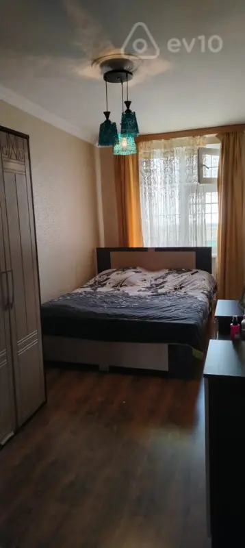 Kirayə verilir 3 otaqlı köhnə tikili 90 m²