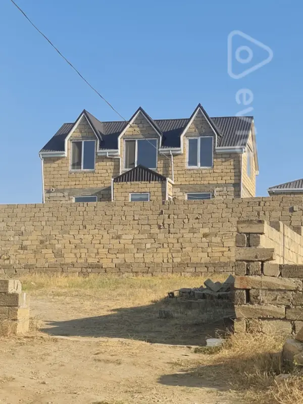 Satılır 3 otaqlı həyət evi 120 m²