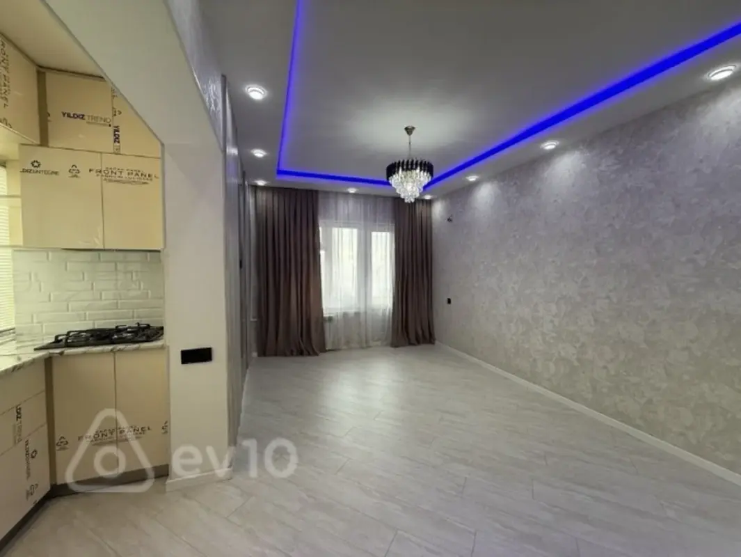 Satılır 1 otaqlı köhnə tikili 36 m²