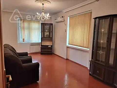 Kirayə verilir 2 otaqlı köhnə tikili 65 m² — Bakı, Xətai 2 otaq 65.00 m²