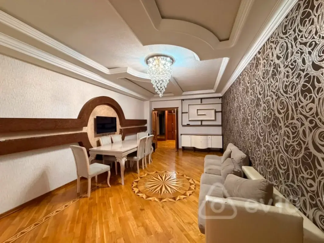 Kirayə verilir 3 otaqlı yeni tikili 125 m²