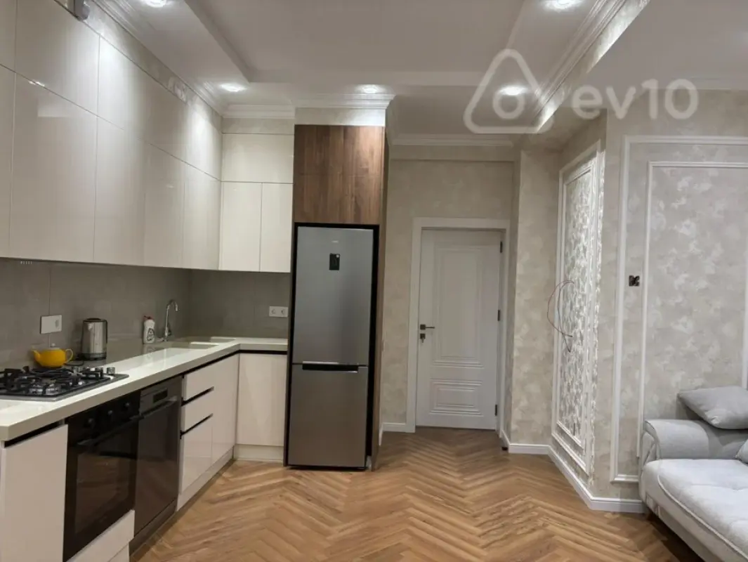 Kirayə verilir 3 otaqlı yeni tikili 100 m²