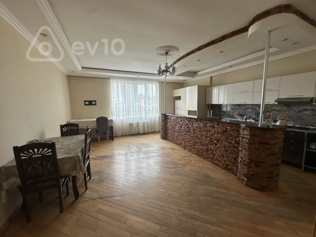 Kirayə verilir 3 otaqlı yeni tikili 100 m²