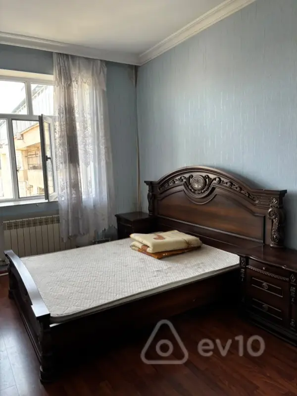 Kirayə verilir 2 otaqlı yeni tikili 75 m²