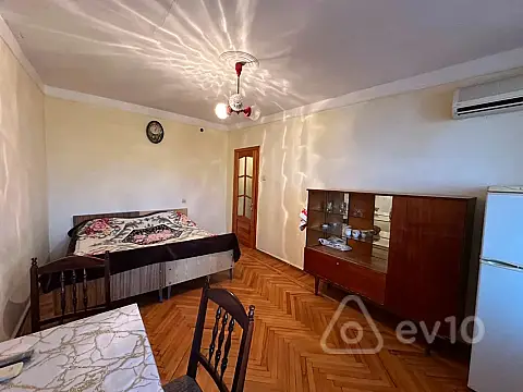 Satılır 2 otaqlı köhnə tikili 32 m² — Bakı, Nizami 2 otaq 32.00 m²