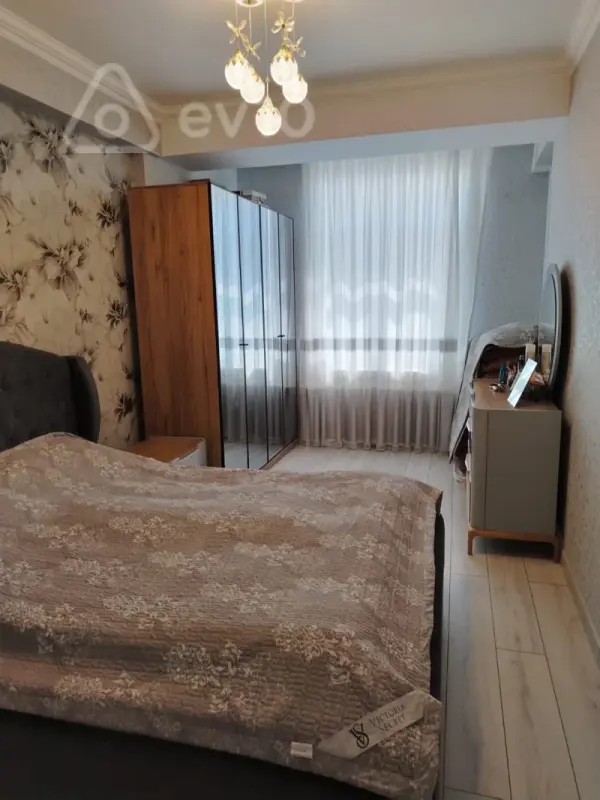 Kirayə verilir 3 otaqlı yeni tikili 75 m²