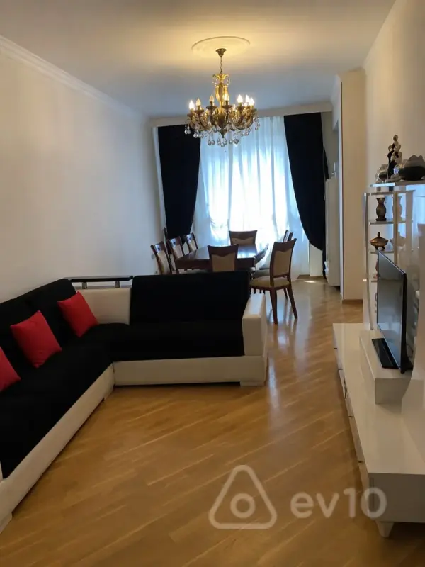Satılır 3 otaqlı yeni tikili 115 m²