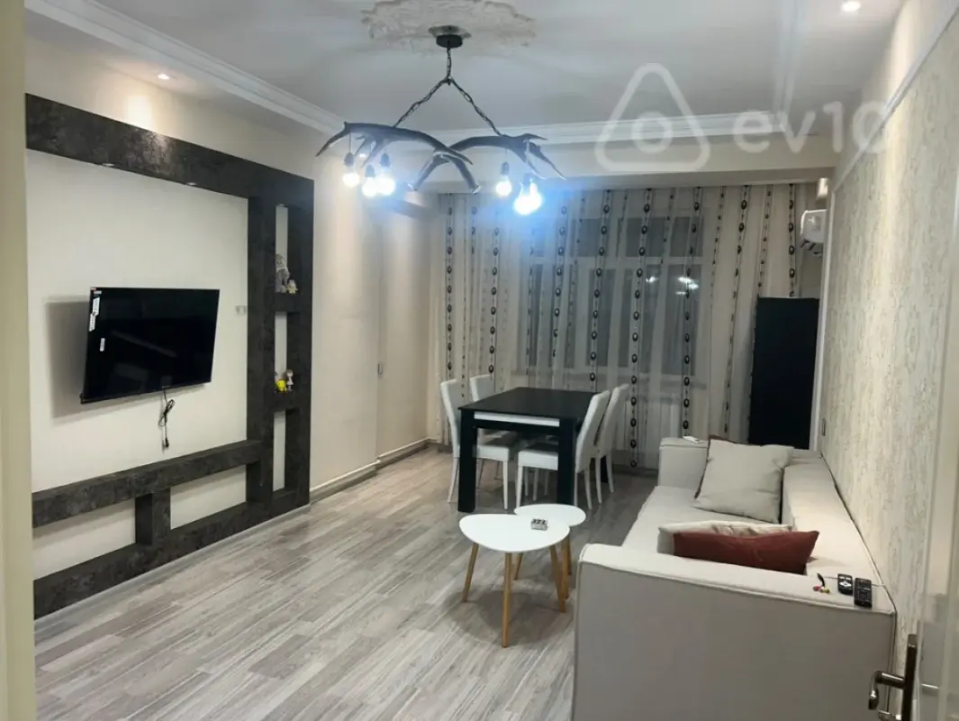 Kirayə verilir 2 otaqlı yeni tikili 70 m²