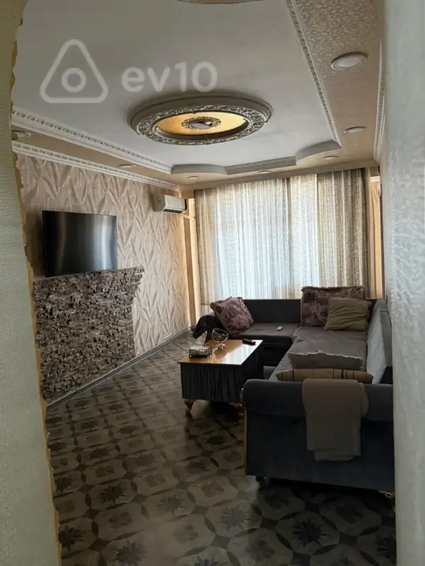 Kirayə verilir 2 otaqlı yeni tikili 70 m²
