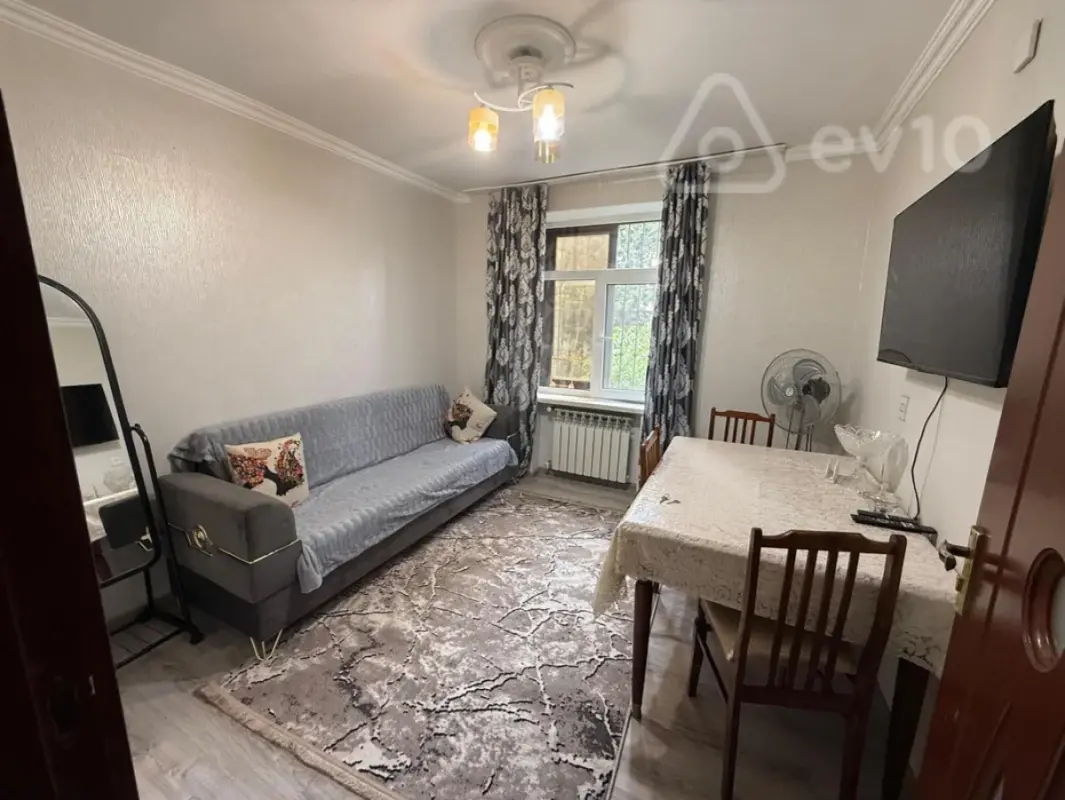Satılır 2 otaqlı köhnə tikili 36 m²