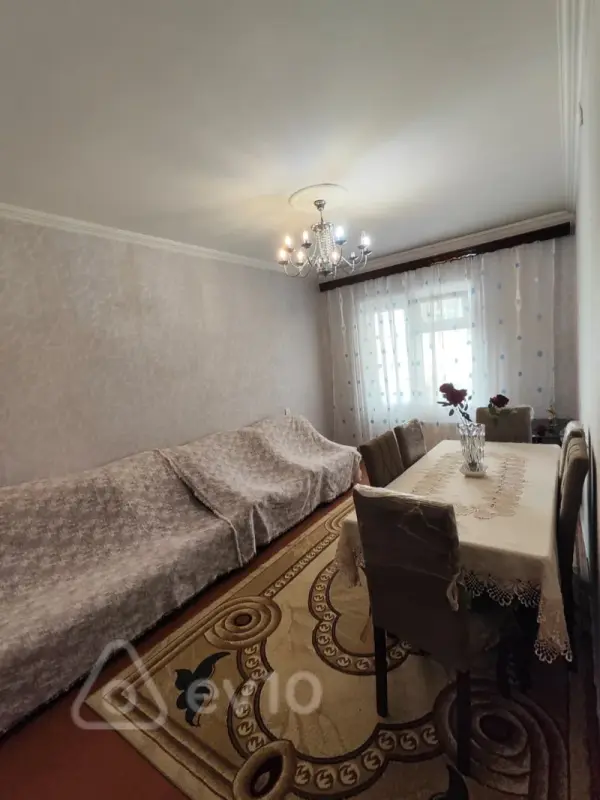 Kirayə verilir 3 otaqlı köhnə tikili 90 m²