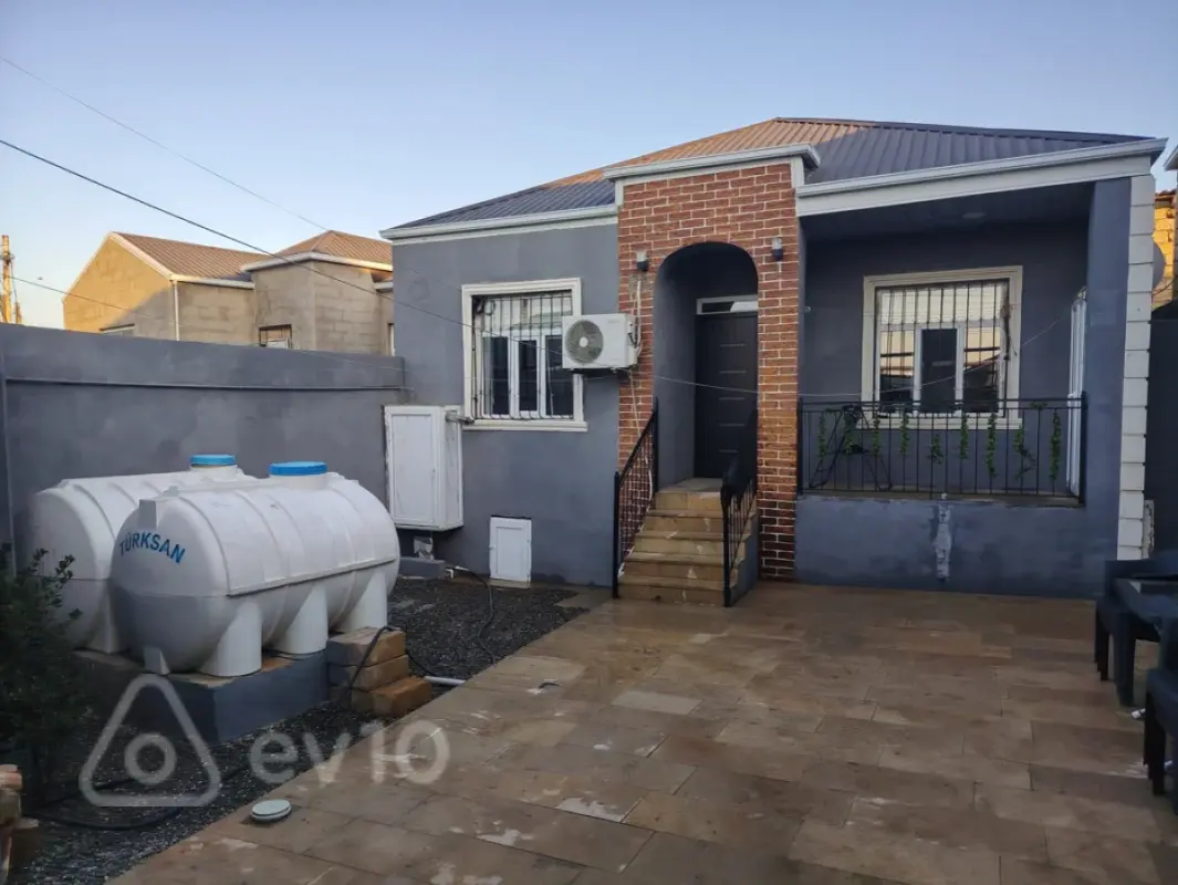 Satılır 3 otaqlı həyət evi 70 m²