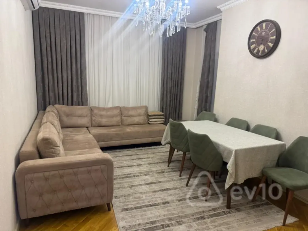 Kirayə verilir 2 otaqlı yeni tikili 80 m²