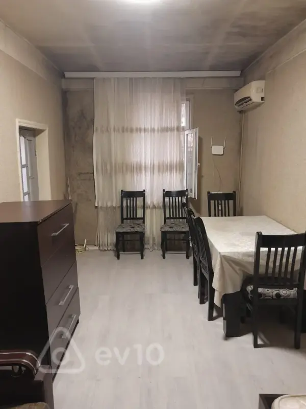 Kirayə verilir 2 otaqlı həyət evi 55 m²