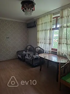Kirayə verilir 2 otaqlı köhnə tikili 64 m² — Xırdalan 2 otaq 64.00 m²
