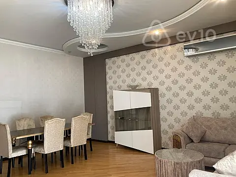 Kirayə verilir 4 otaqlı yeni tikili 150 m² — Bakı, Nərimanov 4 otaq 150.00 m²