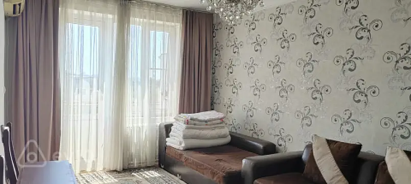 Kirayə verilir 1 otaqlı köhnə tikili 50 m² — Bakı, Nizami 1 otaq 50.00 m²