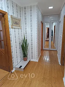 Satılır 3 otaqlı köhnə tikili 67 m² — Bakı, Qaradağ 3 otaq 67.00 m²
