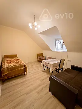 Kirayə verilir 1 otaqlı köhnə tikili 30 m² — Bakı, Nəsimi 1 otaq 30.00 m²