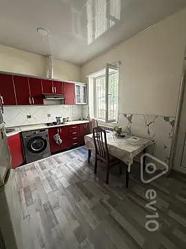 Kirayə verilir 2 otaqlı köhnə tikili 74 m² — Xırdalan 2 otaq 74.00 m²