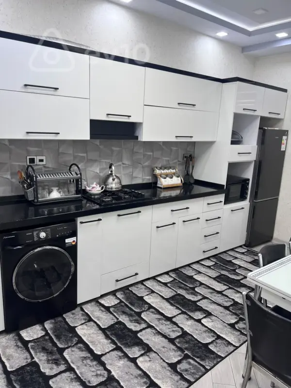 Kirayə verilir 2 otaqlı yeni tikili 63 m²
