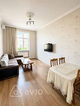 Kirayə verilir 2 otaqlı köhnə tikili 70 m² — Bakı, Nərimanov 2 otaq 70.00 m²