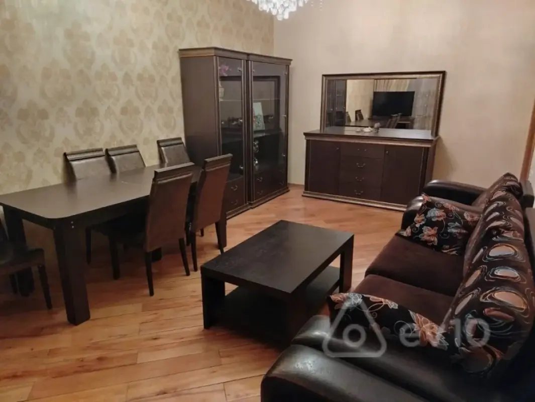 Kirayə verilir 3 otaqlı yeni tikili 65 m²