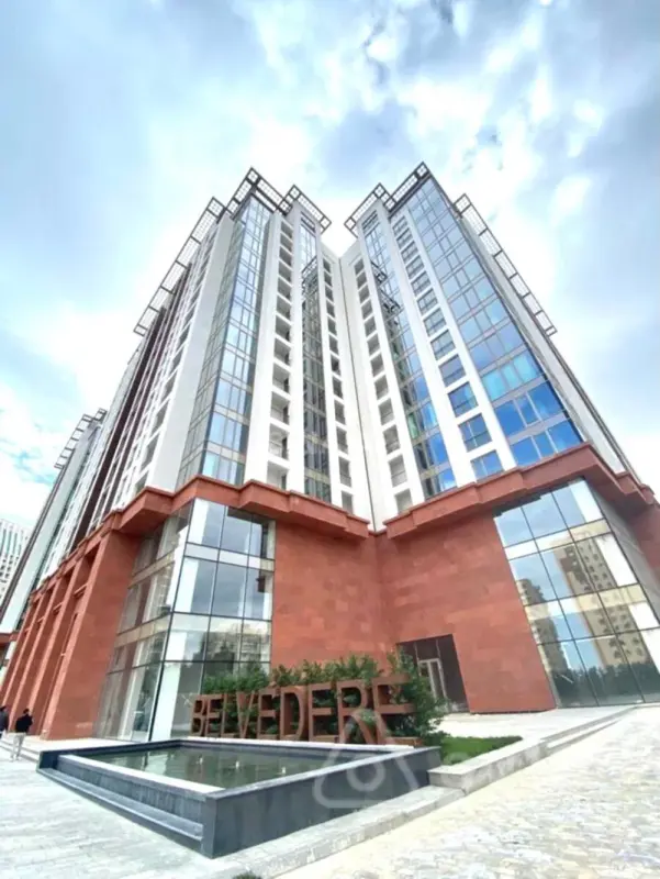 Kirayə verilir 2 otaqlı yeni tikili 60 m²