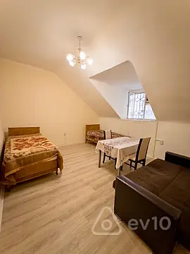 Kirayə verilir 1 otaqlı köhnə tikili 30 m² — Bakı, Nəsimi 1 otaq 30.00 m²