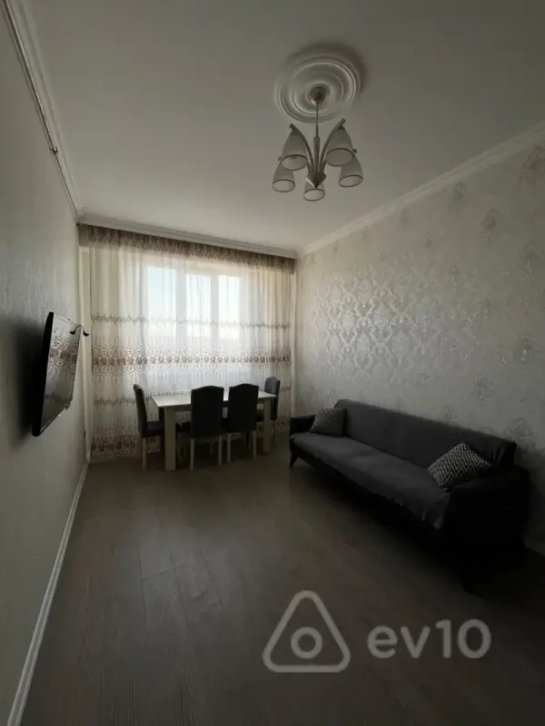 Kirayə verilir 2 otaqlı yeni tikili 45 m²