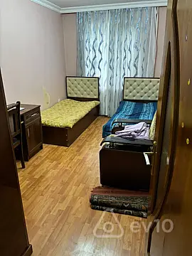 Kirayə verilir 3 otaqlı köhnə tikili 75 m² — Bakı, Nizami 3 otaq 75.00 m²