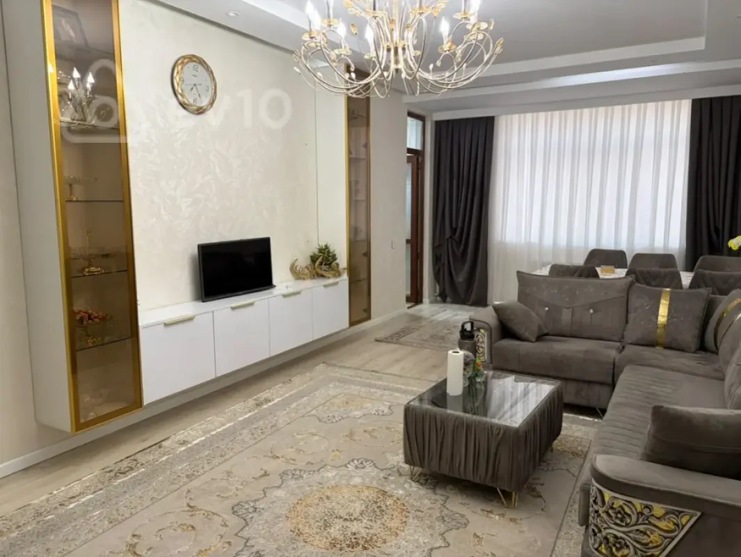 Kirayə verilir 3 otaqlı yeni tikili 140 m²