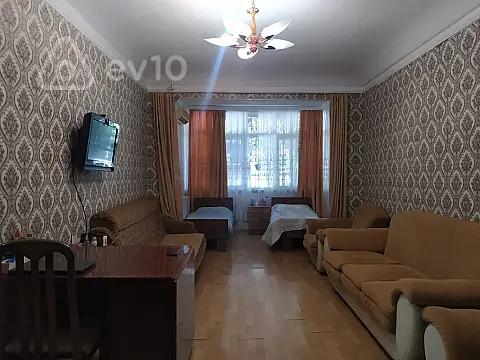 Kirayə verilir 2 otaqlı köhnə tikili 55 m² — Bakı, Nizami 2 otaq 55.00 m²