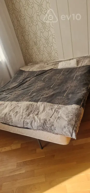 Kirayə verilir 2 otaqlı köhnə tikili 60 m²