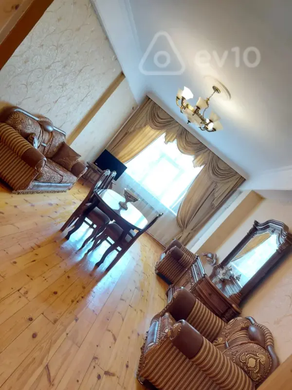 Kirayə verilir 3 otaqlı yeni tikili 100 m²