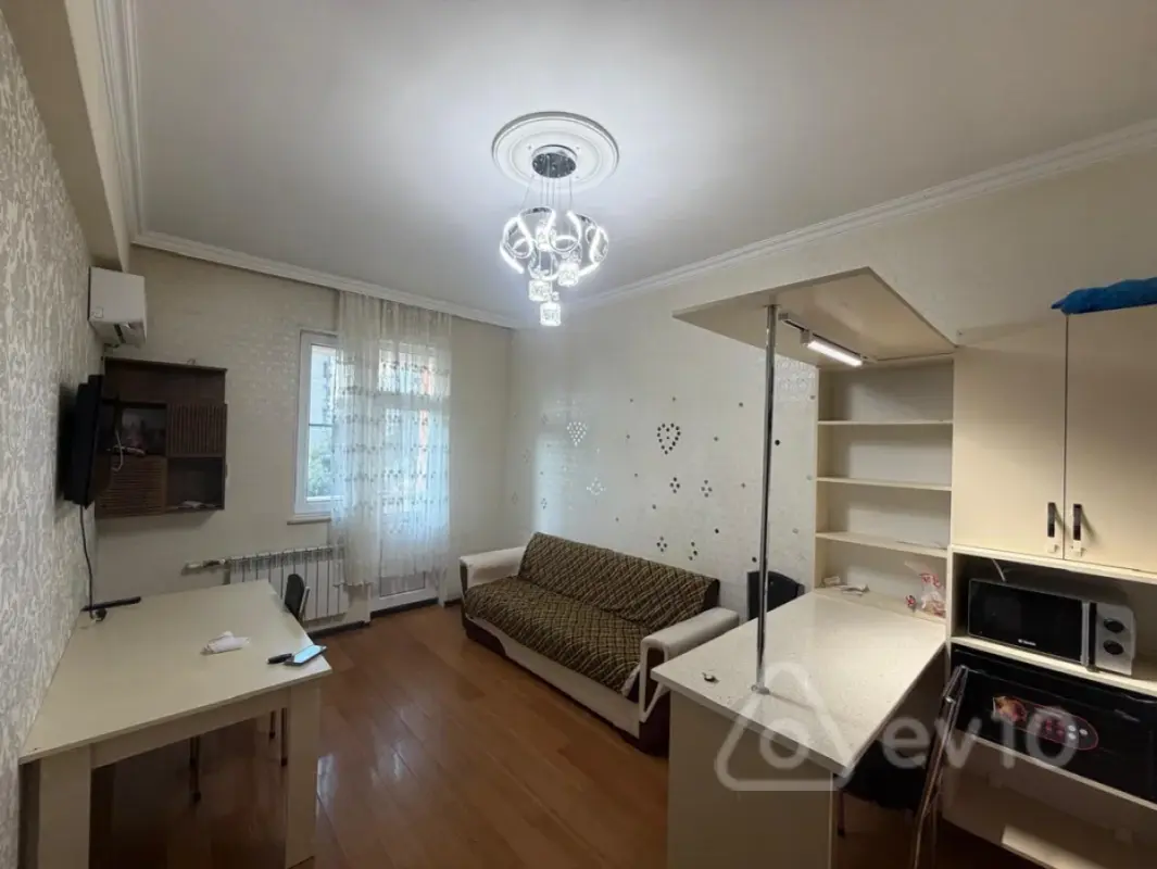 Kirayə verilir 2 otaqlı yeni tikili 50 m²
