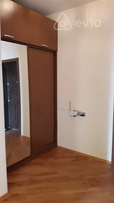 Kirayə verilir 3 otaqlı yeni tikili 70 m²