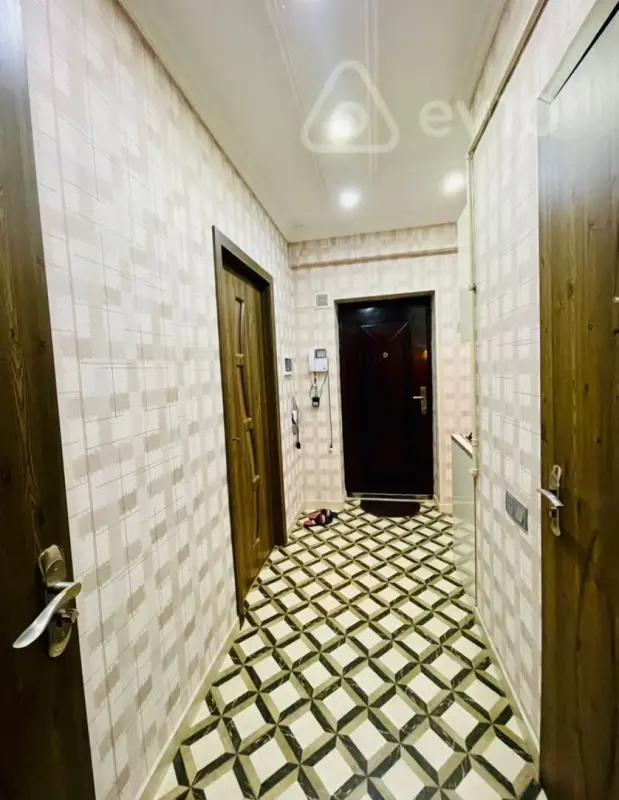 Kirayə verilir 2 otaqlı yeni tikili 52 m²