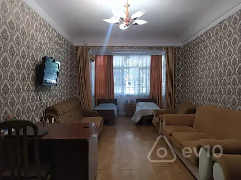 Kirayə verilir 2 otaqlı köhnə tikili 45 m² — Bakı, Nizami 2 otaq 45.00 m²
