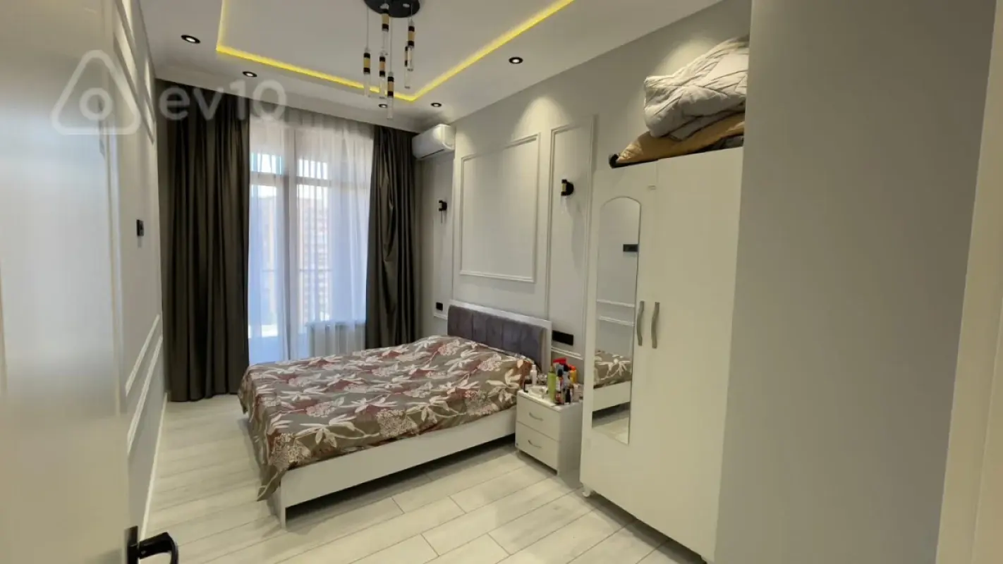 Kirayə verilir 3 otaqlı yeni tikili 72 m²