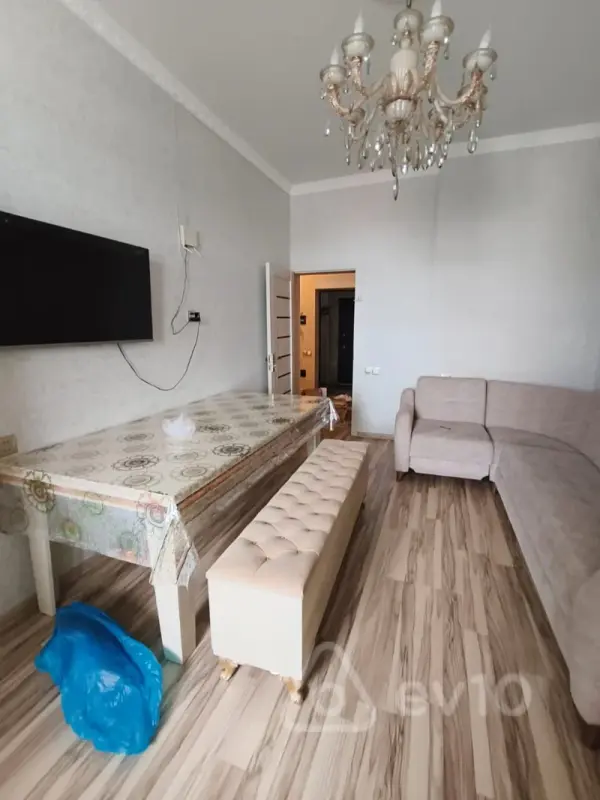 Kirayə verilir 2 otaqlı yeni tikili 61 m²