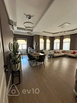 Kirayə verilir 5 otaqlı köhnə tikili 235 m² — Bakı, Nərimanov 5 otaq 235.00 m²