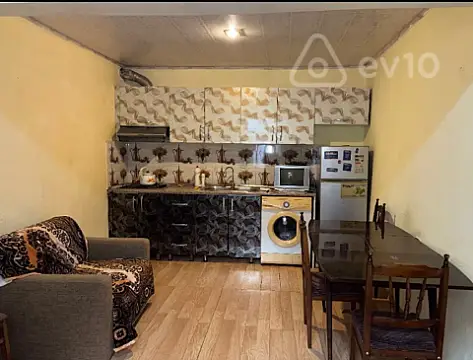 Kirayə verilir 3 otaqlı köhnə tikili 85 m² — Bakı, Səbail 3 otaq 85.00 m²