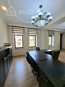 Kirayə verilir 4 otaqlı ofis 250 m² — Bakı, Yasamal 4 otaq 250.00 m²