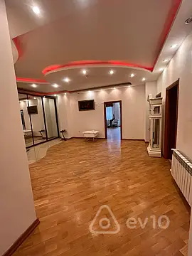 Satılır 4 otaqlı yeni tikili 215 m² — Bakı, Nəsimi 4 otaq 215.00 m²