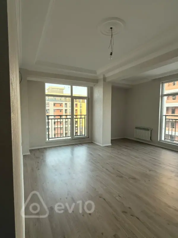 Satılır 2 otaqlı yeni tikili 67 m²